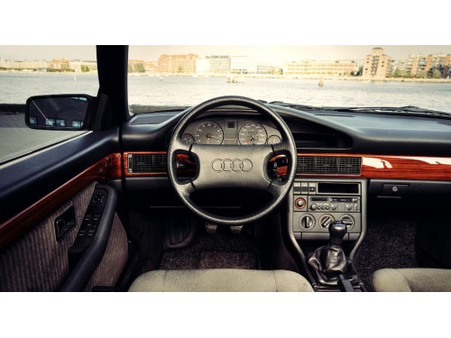 Характеристики автомобиля Audi 100 1.8 MT (01.1988 - 11.1990): фото, вместимость, скорость, двигатель, топливо, масса, отзывы
