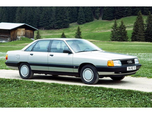 Характеристики автомобиля Audi 100 1.8 MT quattro (01.1988 - 07.1990): фото, вместимость, скорость, двигатель, топливо, масса, отзывы
