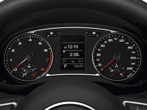 Характеристики автомобиля Audi A1 1.4 TFSI MT Ambition (02.2013 - 10.2014): фото, вместимость, скорость, двигатель, топливо, масса, отзывы