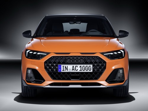 Характеристики автомобиля Audi A1 1.0 30 TFSI MT Citycarver (07.2019 - 08.2020): фото, вместимость, скорость, двигатель, топливо, масса, отзывы