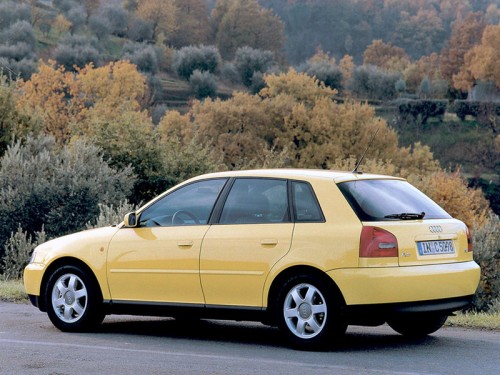Характеристики автомобиля Audi A3 1.8T AT (10.1996 - 08.2000): фото, вместимость, скорость, двигатель, топливо, масса, отзывы