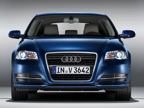Характеристики автомобиля Audi A3 1.4 TFSI MT Ambition (07.2008 - 10.2012): фото, вместимость, скорость, двигатель, топливо, масса, отзывы