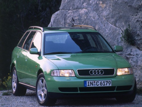 Характеристики автомобиля Audi A4 1.8 AT (01.1996 - 07.1996): фото, вместимость, скорость, двигатель, топливо, масса, отзывы