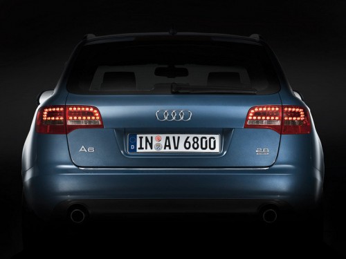 Характеристики автомобиля Audi A6 2.0 TFSI MT (05.2010 - 03.2011): фото, вместимость, скорость, двигатель, топливо, масса, отзывы