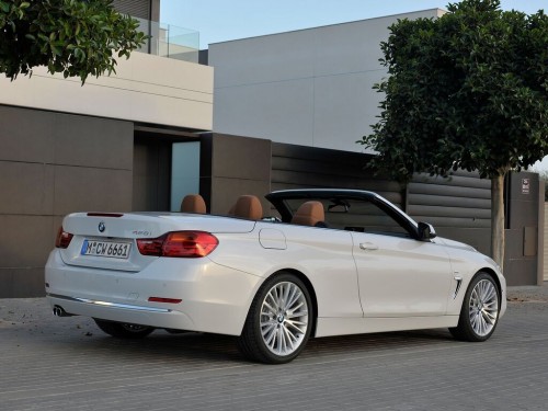 Характеристики автомобиля BMW 4-Series 425d AT (03.2014 - 10.2016): фото, вместимость, скорость, двигатель, топливо, масса, отзывы
