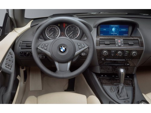 Характеристики автомобиля BMW 6-Series 650Ci AT (07.2005 - 08.2007): фото, вместимость, скорость, двигатель, топливо, масса, отзывы