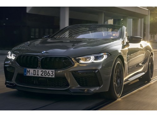 Характеристики автомобиля BMW M8 4.4 AT xDrive Base (03.2022 - 03.2023): фото, вместимость, скорость, двигатель, топливо, масса, отзывы