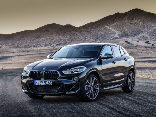 Характеристики автомобиля BMW X2 sDrive 18d MT Base (03.2018 - 12.2021): фото, вместимость, скорость, двигатель, топливо, масса, отзывы