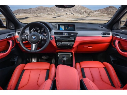 Характеристики автомобиля BMW X2 sDrive 18d MT Base (03.2018 - 12.2021): фото, вместимость, скорость, двигатель, топливо, масса, отзывы