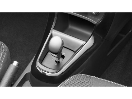 Характеристики автомобиля Brilliance H230 1.5 MT Comfort (06.2015 - 01.2017): фото, вместимость, скорость, двигатель, топливо, масса, отзывы