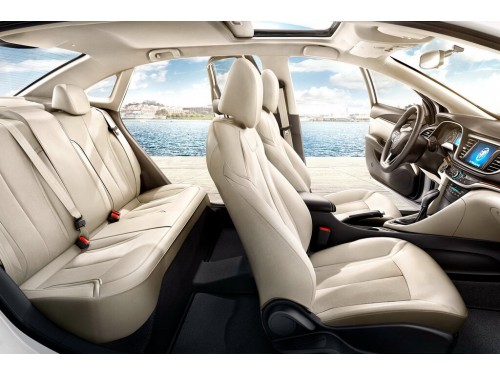 Характеристики автомобиля Buick Excelle GT 1.5 AT 15N Aggressive (03.2015 - 08.2017): фото, вместимость, скорость, двигатель, топливо, масса, отзывы