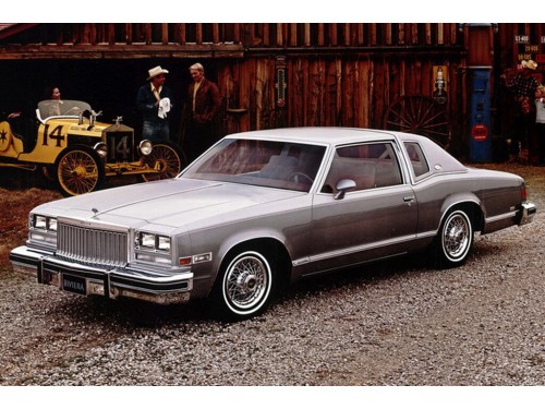 Характеристики автомобиля Buick Riviera 5.7 AT Riviera (10.1977 - 09.1978): фото, вместимость, скорость, двигатель, топливо, масса, отзывы