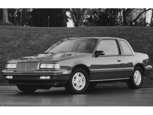 Характеристики автомобиля Buick Skylark 3.3 AT Skylark Limited (09.1988 - 08.1989): фото, вместимость, скорость, двигатель, топливо, масса, отзывы