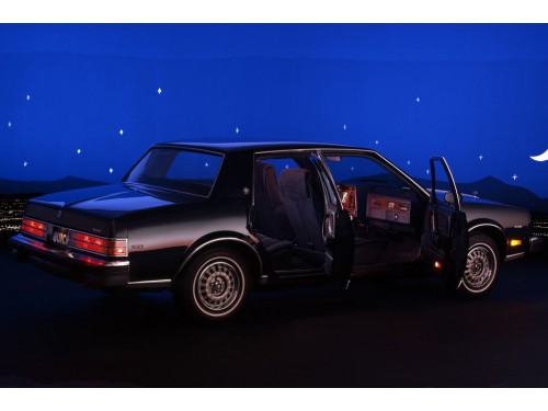 Характеристики автомобиля Buick Skylark 2.5 MT Skylark Custom Sedan (10.1983 - 09.1985): фото, вместимость, скорость, двигатель, топливо, масса, отзывы