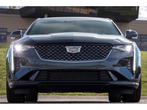Характеристики автомобиля Cadillac CT4 2.0T AT AWD Sport (02.2020 - н.в.): фото, вместимость, скорость, двигатель, топливо, масса, отзывы