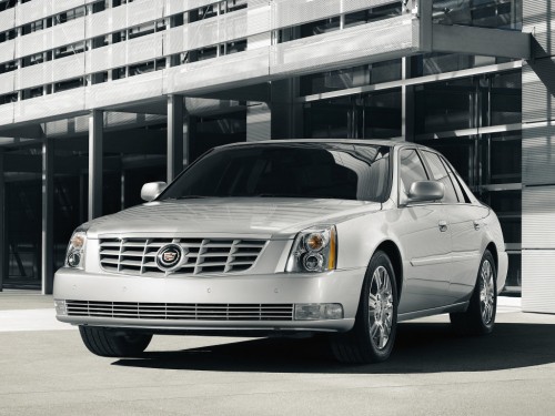 Характеристики автомобиля Cadillac DTS 4.6 AT DTS Platinum (06.2008 - 05.2011): фото, вместимость, скорость, двигатель, топливо, масса, отзывы