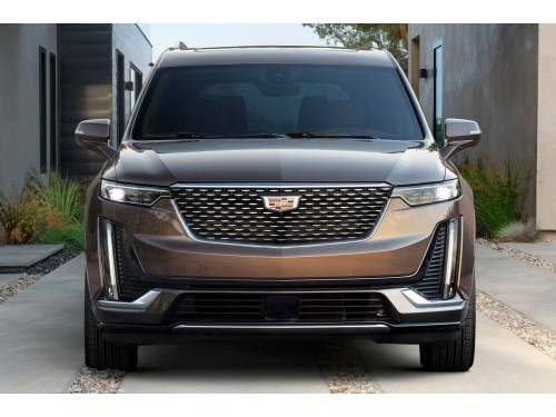 Характеристики автомобиля Cadillac XT6 2.0 AT XT6 Premium Luxury 7-seats (06.2020 - 04.2022): фото, вместимость, скорость, двигатель, топливо, масса, отзывы