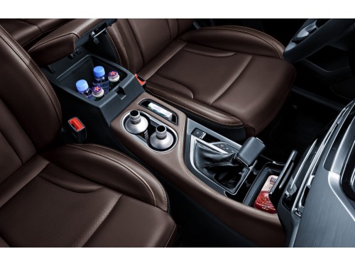Характеристики автомобиля Changan CS35 Plus 1.6 AT Comfort (08.2020 - 07.2023): фото, вместимость, скорость, двигатель, топливо, масса, отзывы