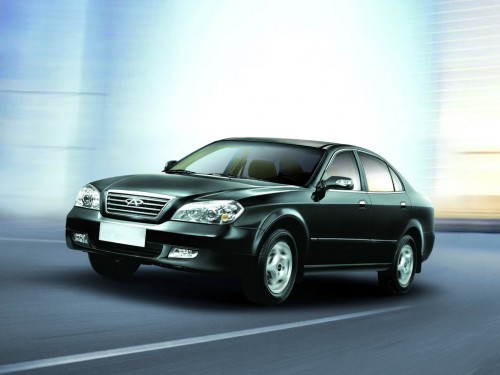 Характеристики автомобиля Chery Oriental Son B11 2.0 AT Basic (12.2008 - 06.2009): фото, вместимость, скорость, двигатель, топливо, масса, отзывы