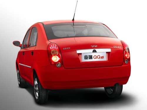Характеристики автомобиля Chery QQ6 S21 1.1 MT Lux (05.2008 - 05.2011): фото, вместимость, скорость, двигатель, топливо, масса, отзывы