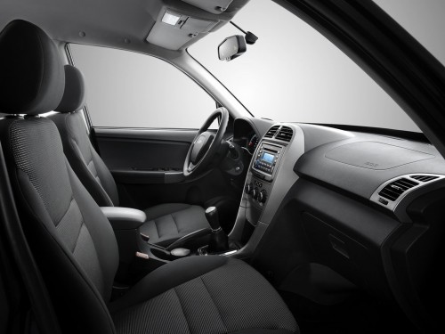 Характеристики автомобиля Chery Tiggo T11 1.8 MT Luxury 2WD (06.2015 - 11.2016): фото, вместимость, скорость, двигатель, топливо, масса, отзывы