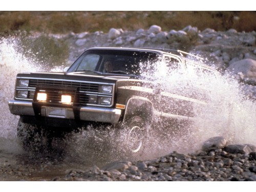 Характеристики автомобиля Chevrolet Blazer K5 5.7 AT 4WD Blazer K10 Hardtop 350 (California) (07.1982 - 06.1985): фото, вместимость, скорость, двигатель, топливо, масса, отзывы