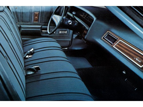 Характеристики автомобиля Chevrolet Impala 7.4 AT Impala S Sedan (10.1975 - 09.1976): фото, вместимость, скорость, двигатель, топливо, масса, отзывы