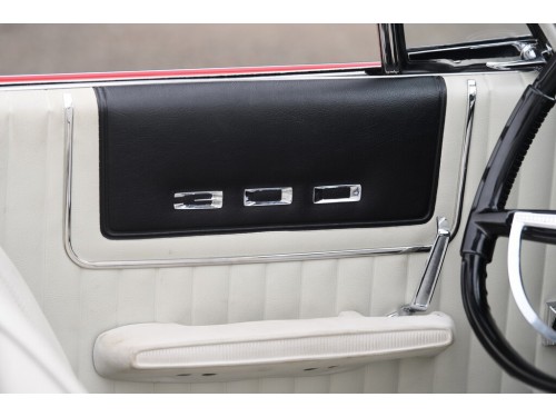 Характеристики автомобиля Chrysler 300 6.3 AT 300 Sport 305 Convertible (10.1962 - 09.1963): фото, вместимость, скорость, двигатель, топливо, масса, отзывы