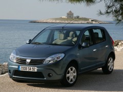 Dacia Sandero 1.2 LPG MT Ambiance (11.2010 - 03.2012)