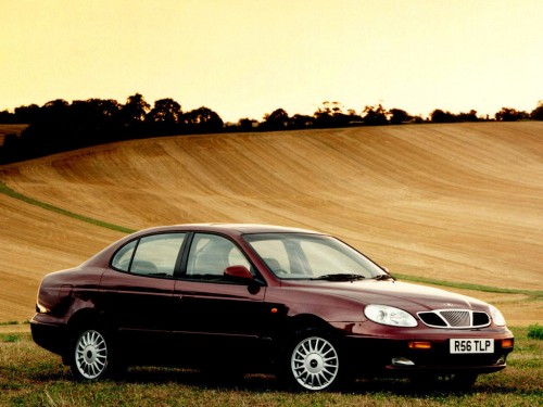 Характеристики автомобиля Daewoo Leganza 2.0 MT CDX (06.1997 - 12.2002): фото, вместимость, скорость, двигатель, топливо, масса, отзывы