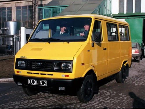 Характеристики автомобиля Daewoo Lublin 3 2.4 TD MT (01.1997 - 01.2004): фото, вместимость, скорость, двигатель, топливо, масса, отзывы