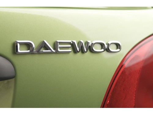Характеристики автомобиля Daewoo Matiz 1.0 MT BEST DLX (01.2005 - 09.2013): фото, вместимость, скорость, двигатель, топливо, масса, отзывы