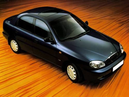 Характеристики автомобиля Daewoo Sens 1.3 MT S (04.2002 - 03.2004): фото, вместимость, скорость, двигатель, топливо, масса, отзывы