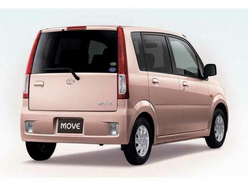 Характеристики автомобиля Daihatsu Move 660 custom R HDD edition 4WD (08.2005 - 09.2006): фото, вместимость, скорость, двигатель, топливо, масса, отзывы