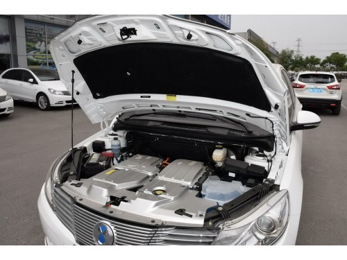 Характеристики автомобиля Denza EV 62 kWh Glory (02.2017 - 02.2018): фото, вместимость, скорость, двигатель, топливо, масса, отзывы