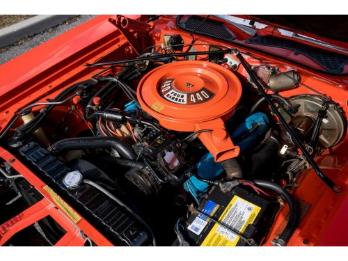Характеристики автомобиля Dodge Charger 5.2 MT Charger Rallye HT 318 (09.1971 - 08.1972): фото, вместимость, скорость, двигатель, топливо, масса, отзывы