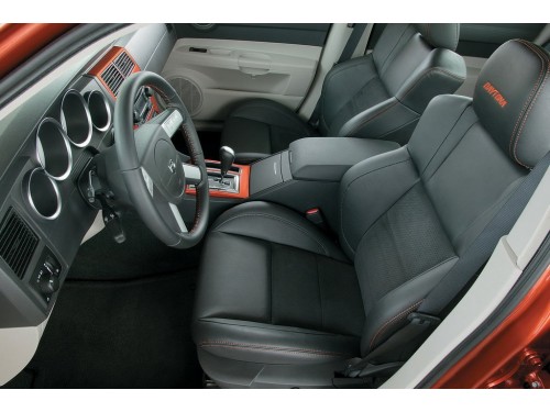 Характеристики автомобиля Dodge Charger 3.5 AT SXT (04.2005 - 08.2007): фото, вместимость, скорость, двигатель, топливо, масса, отзывы