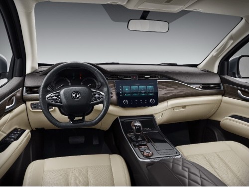 Характеристики автомобиля Dongfeng Rich 7 2.0 AT Intelligent (07.2023 - н.в.): фото, вместимость, скорость, двигатель, топливо, масса, отзывы