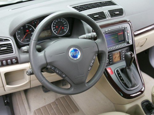 Характеристики автомобиля Fiat Croma 1.9 JTD Multijet 16V MT Business Connect (06.2005 - 01.2007): фото, вместимость, скорость, двигатель, топливо, масса, отзывы