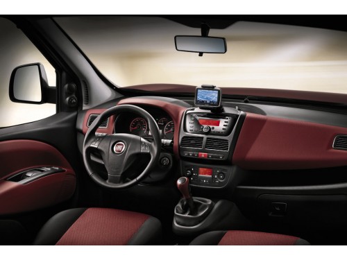 Характеристики автомобиля Fiat Doblo 1.3 D Multijet MT Dynamic (12.2009 - 08.2011): фото, вместимость, скорость, двигатель, топливо, масса, отзывы