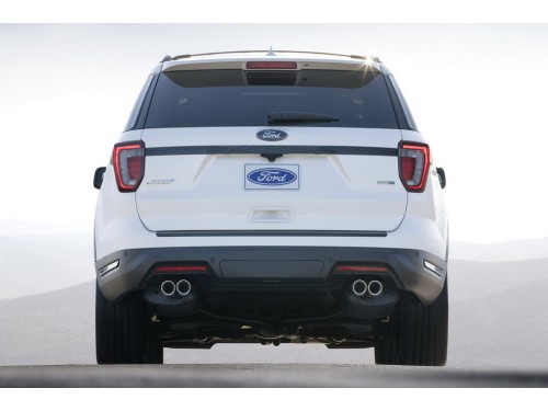 Характеристики автомобиля Ford Explorer 2.3 AT AWD Explorer (10.2017 - 04.2019): фото, вместимость, скорость, двигатель, топливо, масса, отзывы