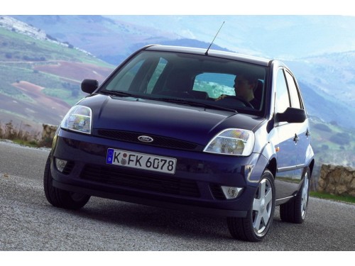 Характеристики автомобиля Ford Fiesta 1.25 MT Ambiente (10.2001 - 07.2003): фото, вместимость, скорость, двигатель, топливо, масса, отзывы
