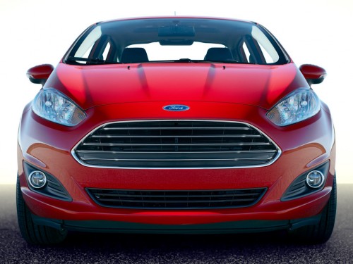 Характеристики автомобиля Ford Fiesta 1.6 PowerShift Titanium (06.2015 - 09.2016): фото, вместимость, скорость, двигатель, топливо, масса, отзывы
