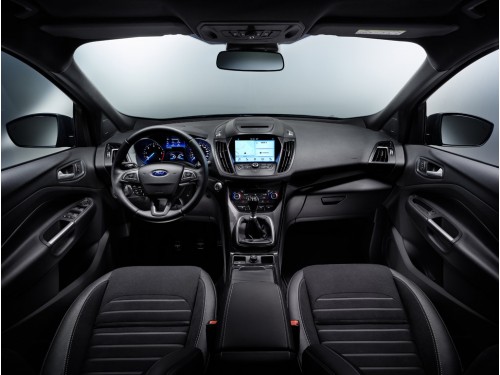 Характеристики автомобиля Ford Kuga 1.5 EcoBoost AT 4WD Ultra Comfort (02.2019 - 10.2019): фото, вместимость, скорость, двигатель, топливо, масса, отзывы
