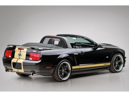 Характеристики автомобиля Ford Mustang 4.0 MT Mustang V6 Premium (08.2006 - 12.2008): фото, вместимость, скорость, двигатель, топливо, масса, отзывы