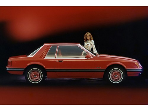Характеристики автомобиля Ford Mustang 2.3 AT Mustang GL 2-door (10.1981 - 09.1982): фото, вместимость, скорость, двигатель, топливо, масса, отзывы