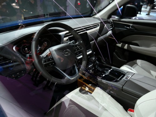 Характеристики автомобиля GAC GS5 1.5 AT Luxe (09.2020 - н.в.): фото, вместимость, скорость, двигатель, топливо, масса, отзывы