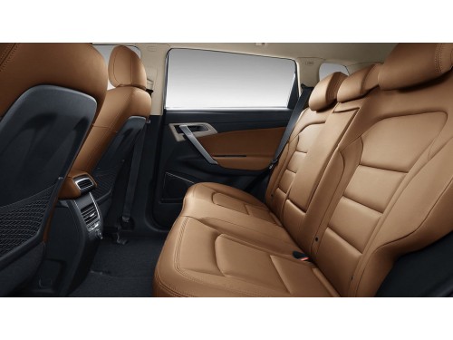 Характеристики автомобиля Geely Atlas 1.8T AT 4WD Комфорт (03.2019 - 11.2020): фото, вместимость, скорость, двигатель, топливо, масса, отзывы