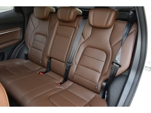Характеристики автомобиля Haval H6 1.5T DCT Blue Label Luxury (05.2018 - 10.2018): фото, вместимость, скорость, двигатель, топливо, масса, отзывы