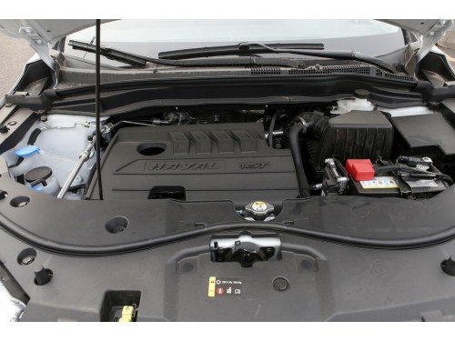 Характеристики автомобиля Haval M6 Plus 1.5T DCT Elite Smart (01.2021 - н.в.): фото, вместимость, скорость, двигатель, топливо, масса, отзывы